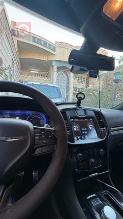 کرایسلەر 300